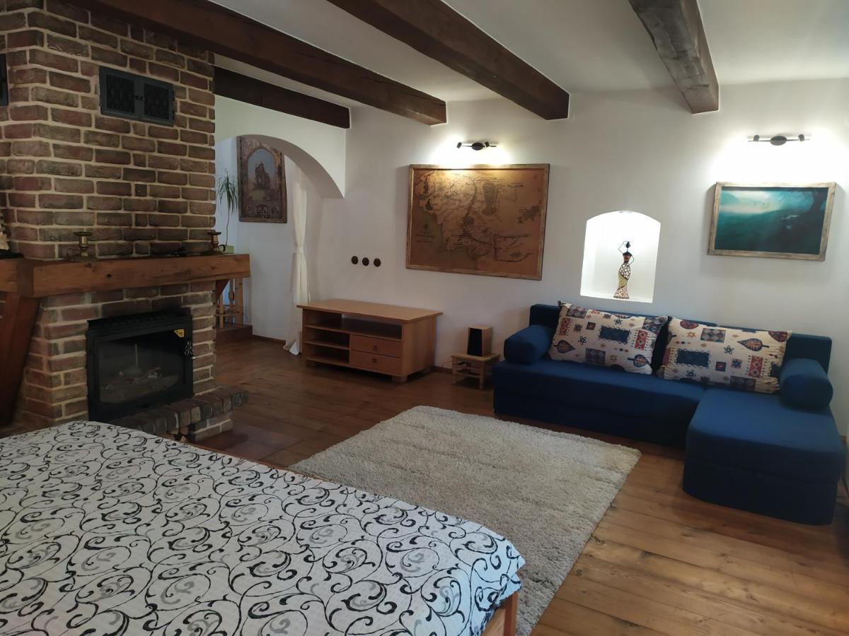 Forest Rustic Apartment Brdy Vesin المظهر الخارجي الصورة
