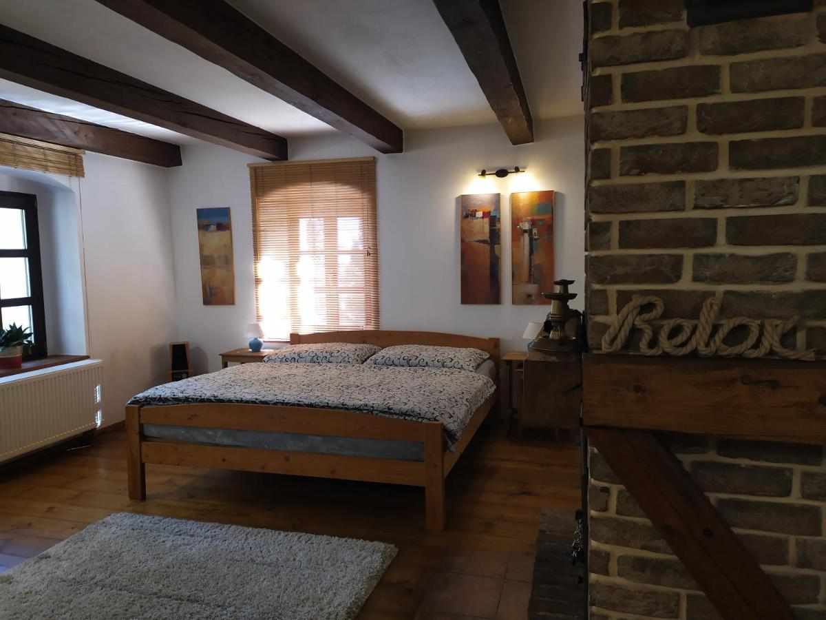 Forest Rustic Apartment Brdy Vesin المظهر الخارجي الصورة